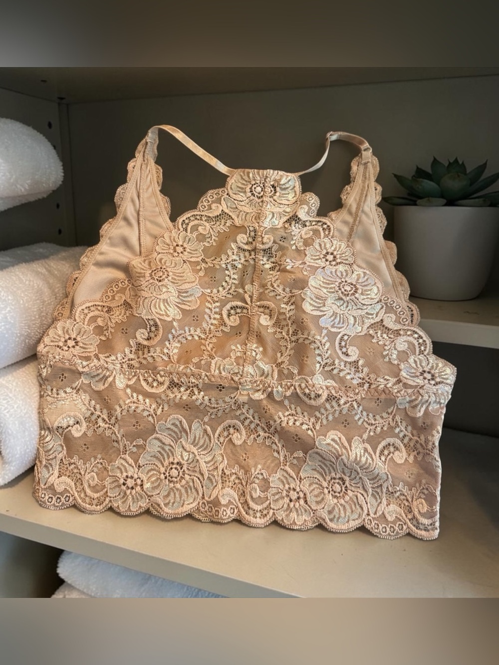 BKE Floral Lace Bralette in Tan - Picture 4 of 9